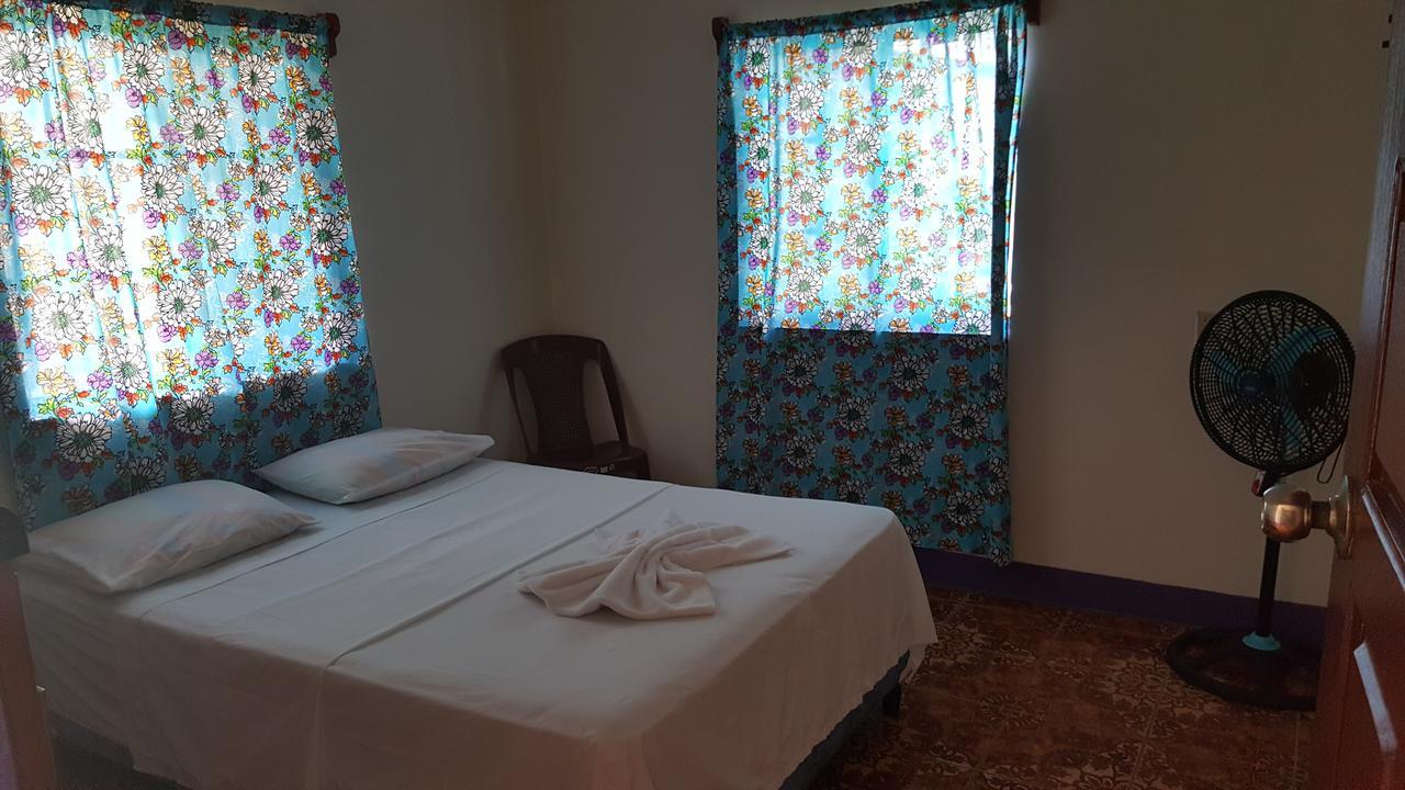 Sea View Hotel Little Corn Island Eksteriør billede